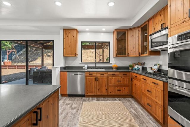 168 Carey Rd, Oceanside, CA 92054