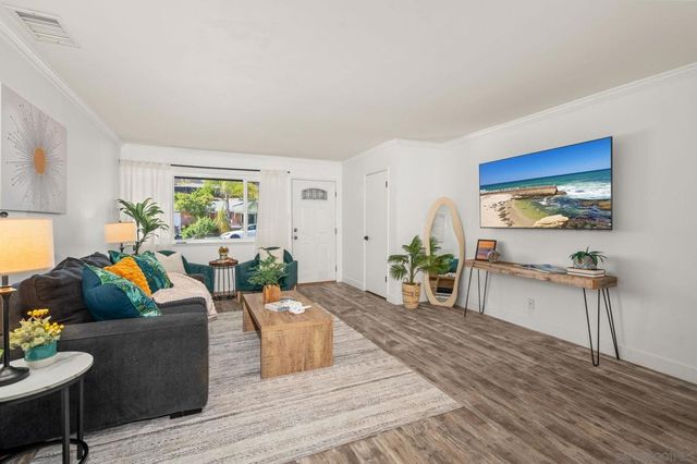 168 Carey Rd, Oceanside, CA 92054