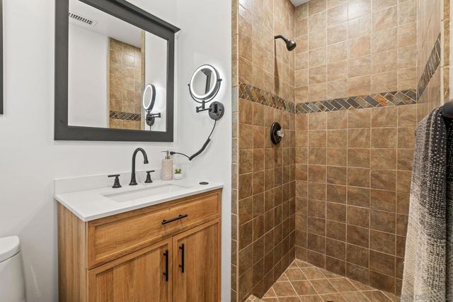 168 Carey Rd, Oceanside, CA 92054