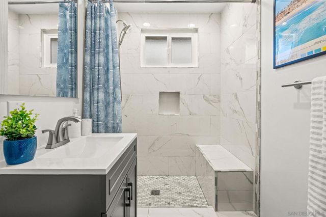 168 Carey Rd, Oceanside, CA 92054