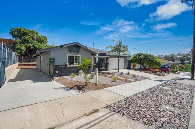 168 Carey Rd, Oceanside, CA 92054