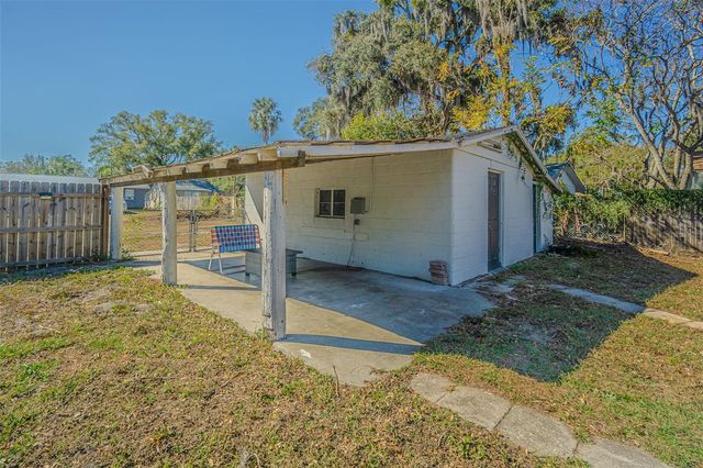 5511 10TH STREET, Zephyrhills, FL 33542