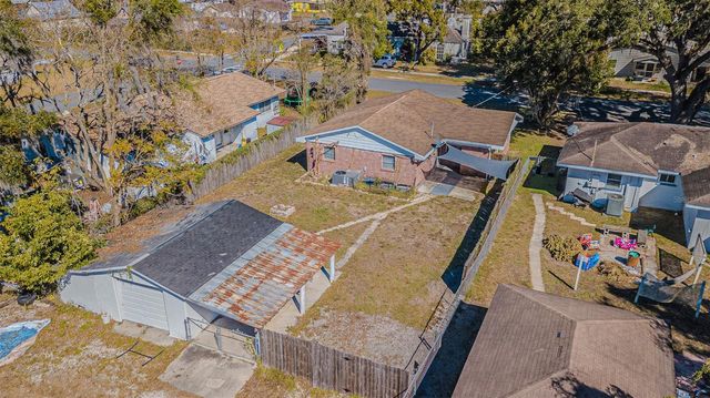 5511 10TH STREET, Zephyrhills, FL 33542