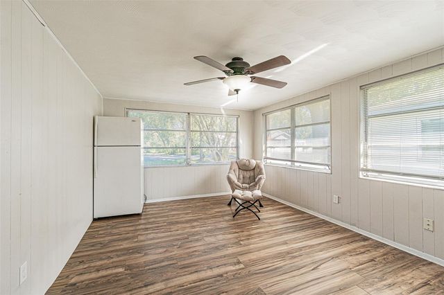 5511 10TH STREET, Zephyrhills, FL 33542