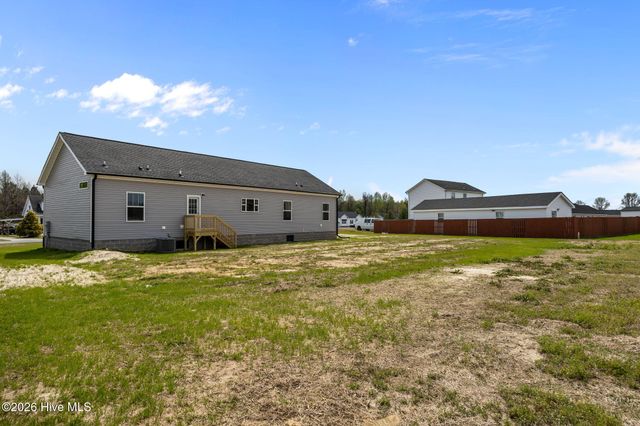 2246 Blackhawk Drive, Farmville, NC 27828