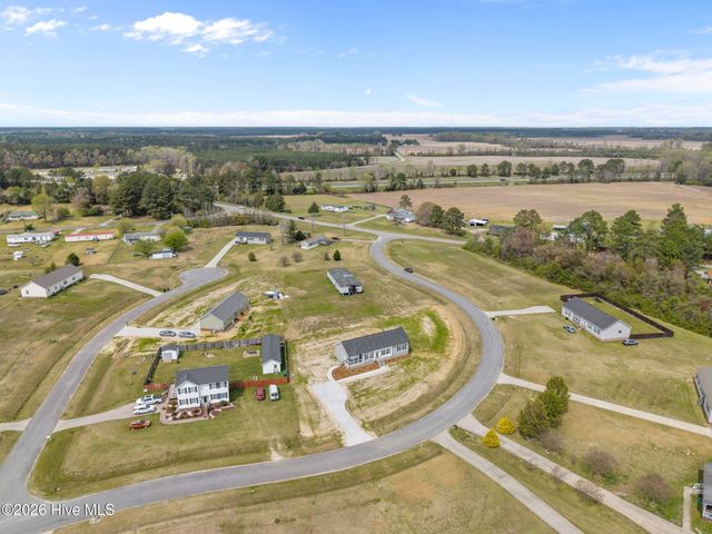 2246 Blackhawk Drive, Farmville, NC 27828