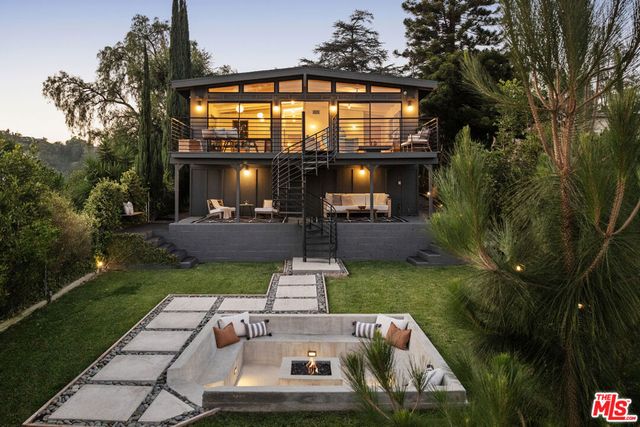 1107 Le Gray Avenue, Los Angeles, CA 90042