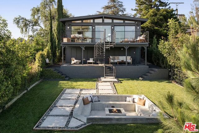 1107 Le Gray Avenue, Los Angeles, CA 90042