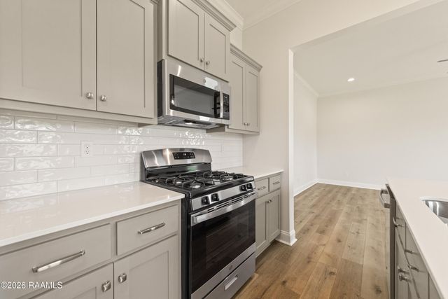 300 Long Creek Lane, Scott, LA 70583