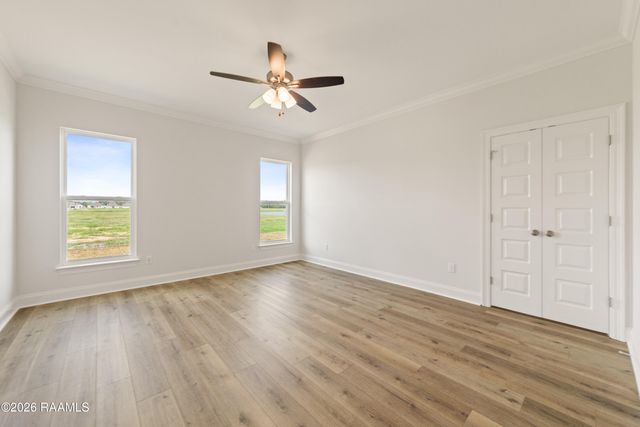 300 Long Creek Lane, Scott, LA 70583