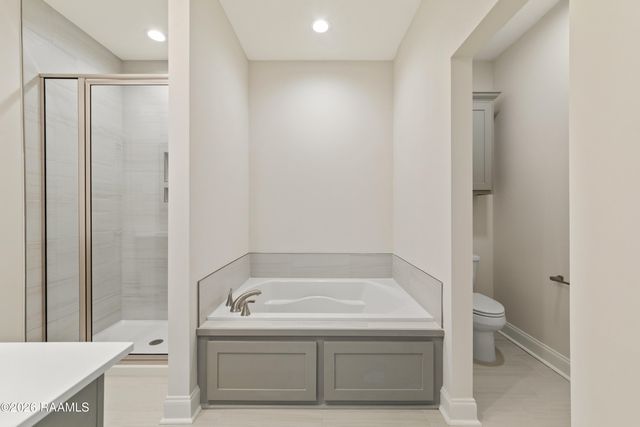 300 Long Creek Lane, Scott, LA 70583