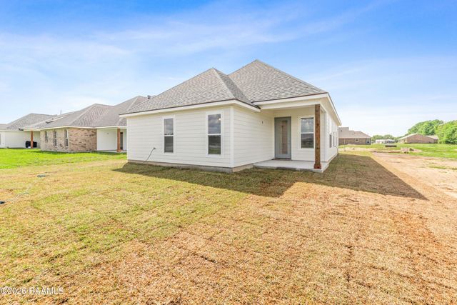 300 Long Creek Lane, Scott, LA 70583