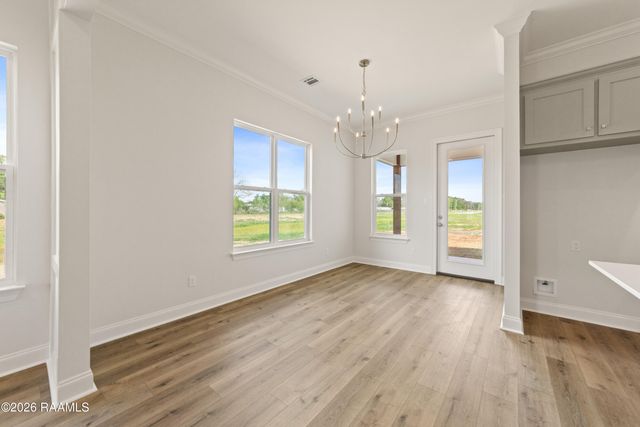 300 Long Creek Lane, Scott, LA 70583