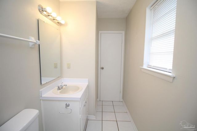 3219 Fresno Ave, Pensacola, FL 32526