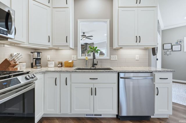 908 Midnight Chase Grove, Fort Wayne, IN 46845