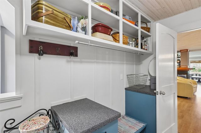 5401 Alburnett Road, Marion, IA 52302
