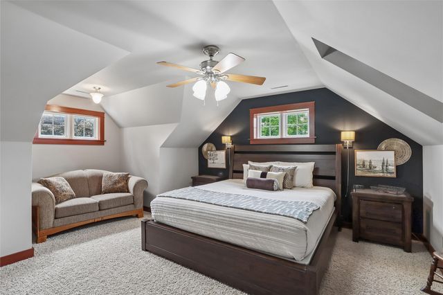 5401 Alburnett Road, Marion, IA 52302