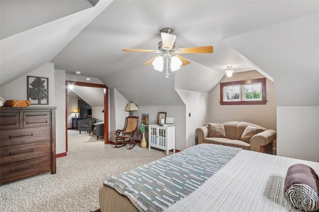 5401 Alburnett Road, Marion, IA 52302