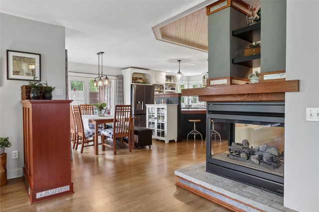 5401 Alburnett Road, Marion, IA 52302