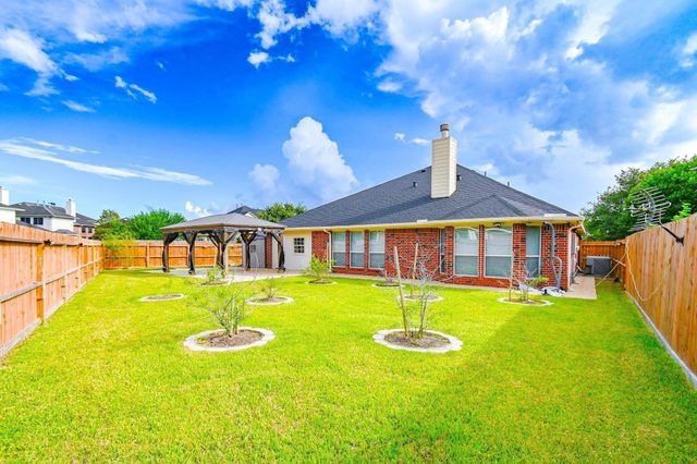 7011 Bedias Creek Court, Richmond, TX 77407