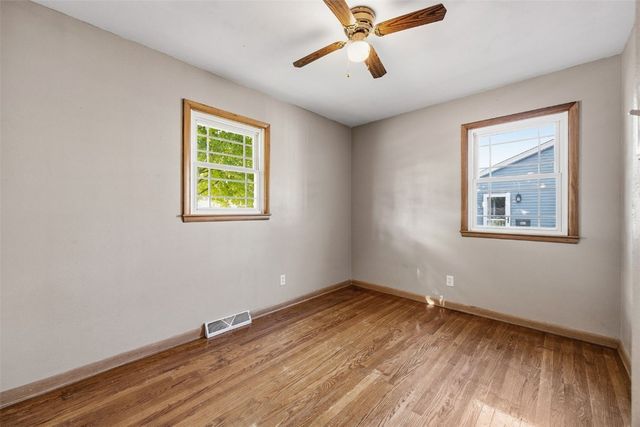 623 27th Street NW, Cedar Rapids, IA 52405