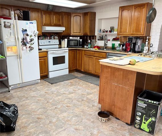 6870 PARKSIDE DRIVE, New Port Richey, FL 34653