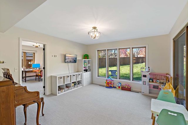 15700 Dawn Drive, Minnetonka, MN 55345