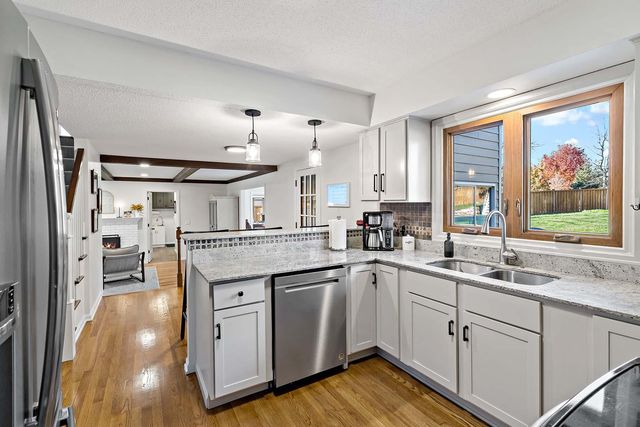 15700 Dawn Drive, Minnetonka, MN 55345