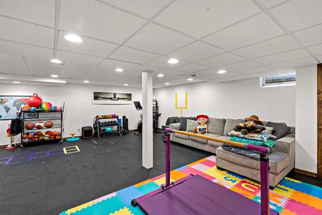 15700 Dawn Drive, Minnetonka, MN 55345