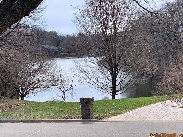 15700 Dawn Drive, Minnetonka, MN 55345