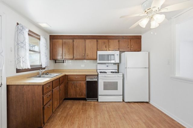 8765 S Beck Place, Hometown, IL 60456