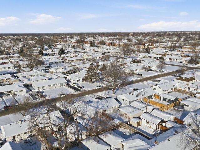 8765 S Beck Place, Hometown, IL 60456