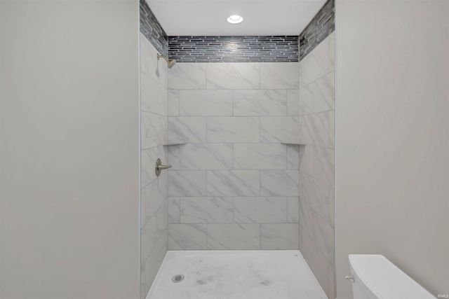 7519 State Rd 158 Road, Bedford, IN 47421