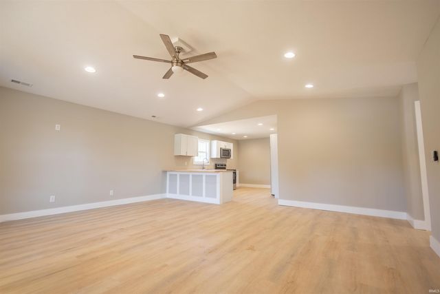 7519 State Rd 158 Road, Bedford, IN 47421