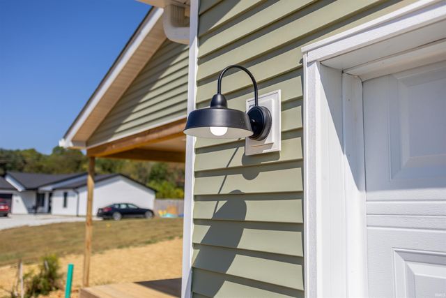 7519 State Rd 158 Road, Bedford, IN 47421