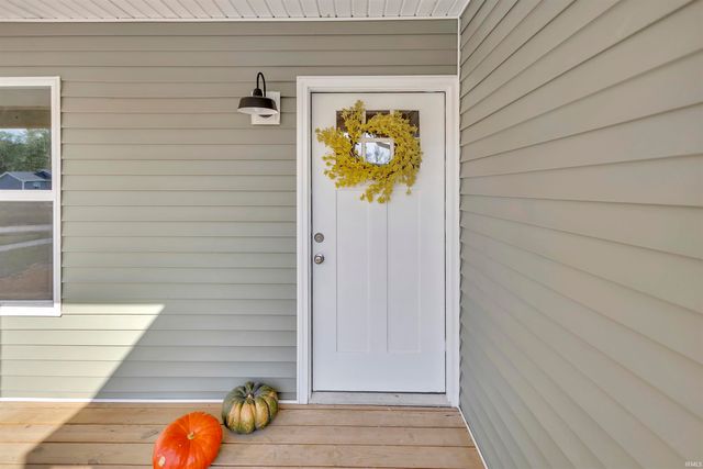 7519 State Rd 158 Road, Bedford, IN 47421