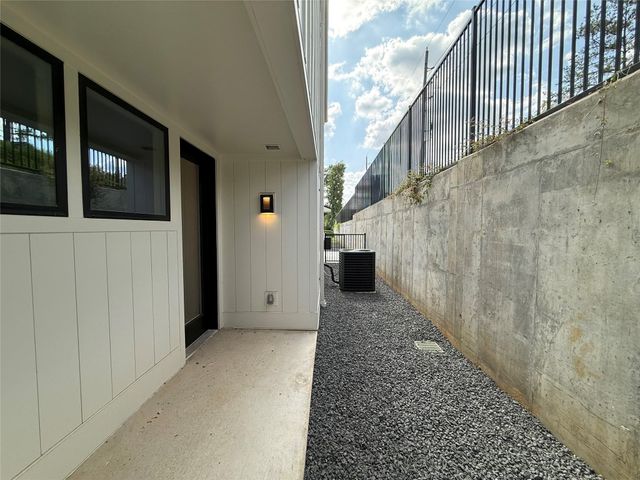 1941 Sawdust Road 170, The Woodlands, TX 77380