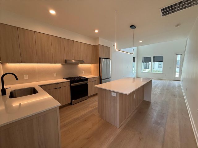 1941 Sawdust Road 170, The Woodlands, TX 77380
