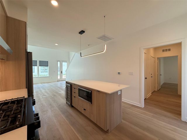 1941 Sawdust Road 170, The Woodlands, TX 77380