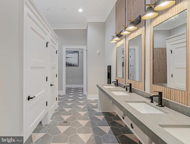 157 JOHN VANZANDT DR, Titusville, NJ 08560