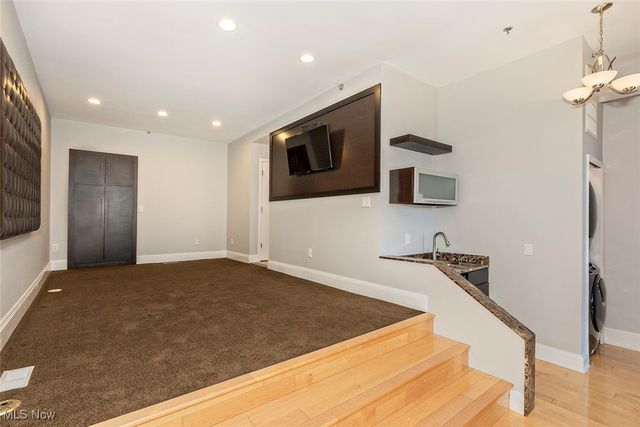 408 W Saint Clair Avenue 226, Cleveland, OH 44113