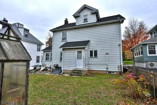 417 Franklin Ave, Hasbrouck Heights Boro, NJ 07604