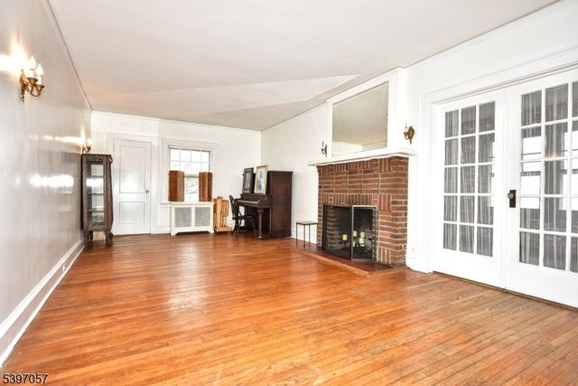 417 Franklin Ave, Hasbrouck Heights Boro, NJ 07604