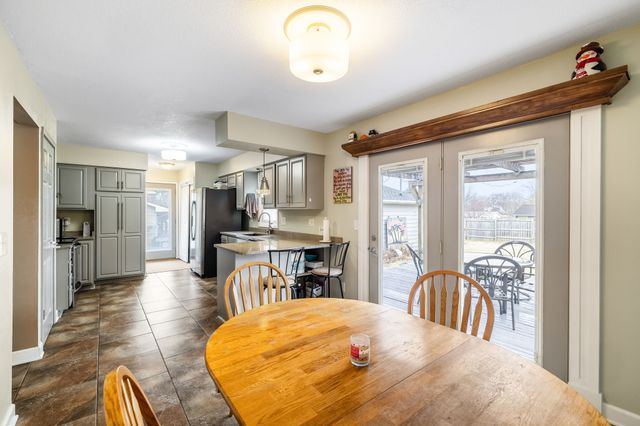 1015 Linden Drive, Norwalk, IA 50211