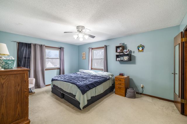 1015 Linden Drive, Norwalk, IA 50211