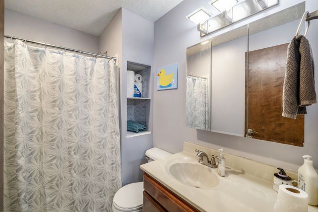 1015 Linden Drive, Norwalk, IA 50211