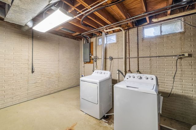 1015 Linden Drive, Norwalk, IA 50211