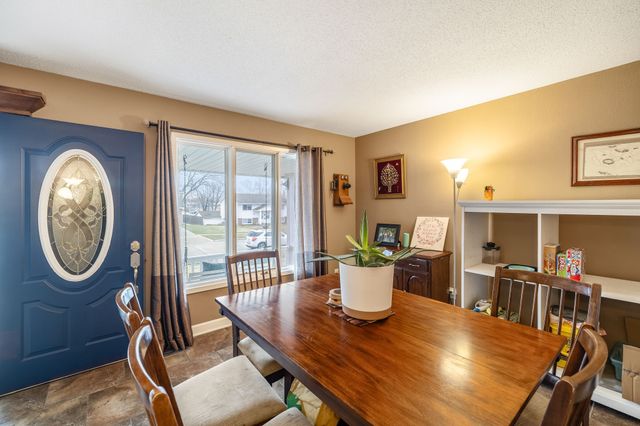 1015 Linden Drive, Norwalk, IA 50211