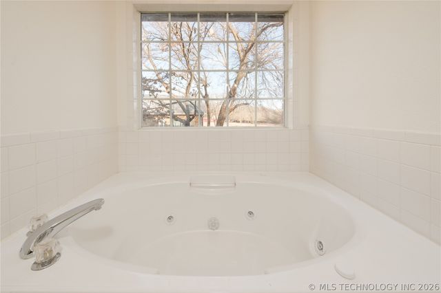 291 Cedar Ridge Road, Eufaula, OK 74432