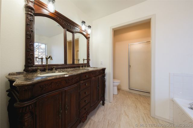 291 Cedar Ridge Road, Eufaula, OK 74432